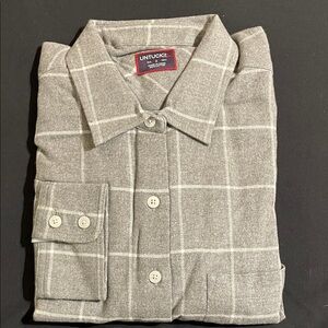 UNTUCKit Gray Checkered Shirt